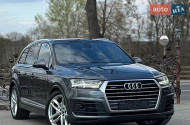 Внедорожник / Кроссовер Audi Q7 2017 в Дрогобыче
