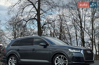 Внедорожник / Кроссовер Audi Q7 2017 в Дрогобыче