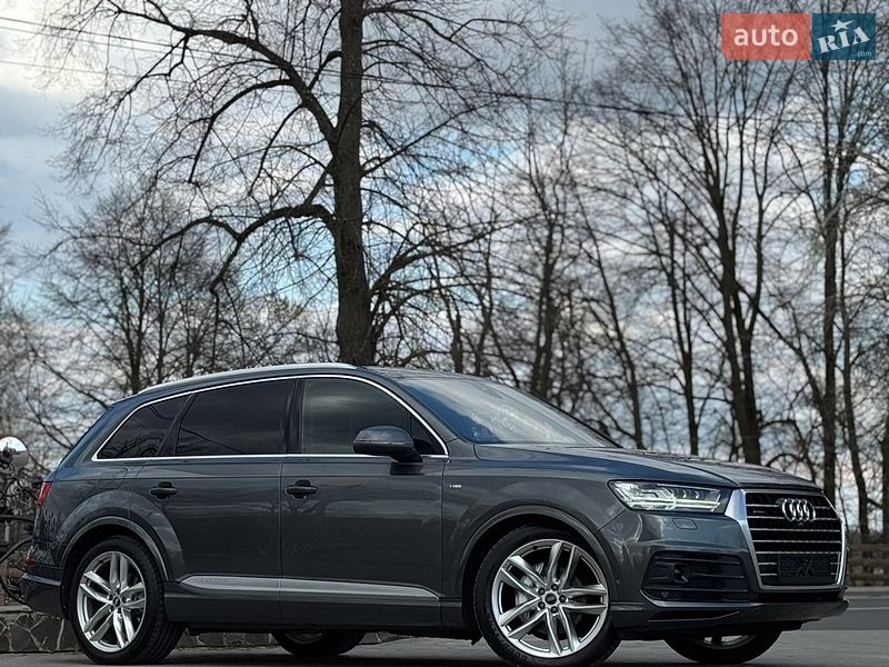 Внедорожник / Кроссовер Audi Q7 2017 в Дрогобыче