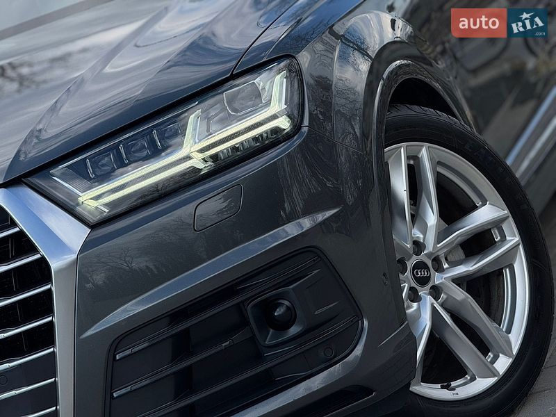 Внедорожник / Кроссовер Audi Q7 2017 в Дрогобыче