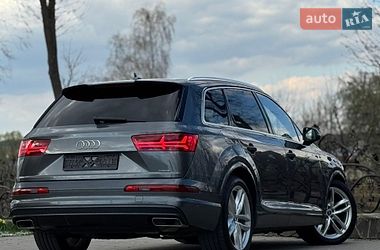Внедорожник / Кроссовер Audi Q7 2017 в Дрогобыче