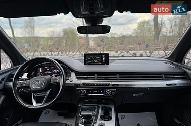 Внедорожник / Кроссовер Audi Q7 2017 в Дрогобыче