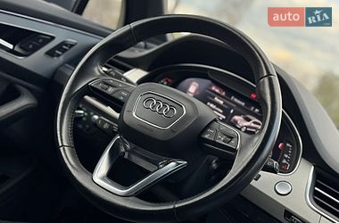 Внедорожник / Кроссовер Audi Q7 2017 в Дрогобыче