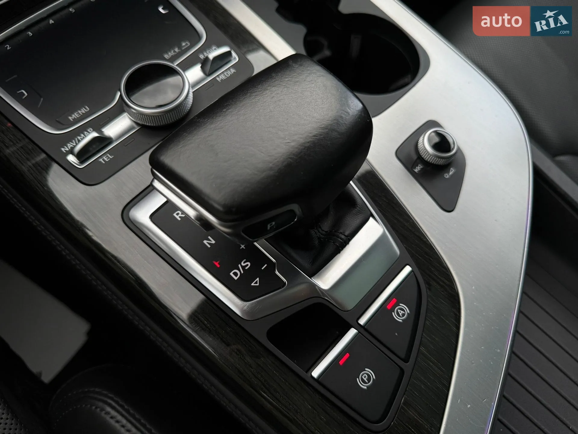 2017 Audi Q7 - мініатюра 123