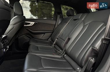 Внедорожник / Кроссовер Audi Q7 2017 в Дрогобыче