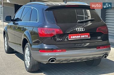Позашляховик / Кросовер Audi Q7 2013 в Києві