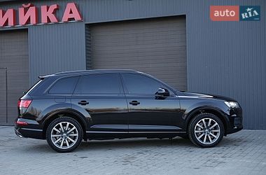 Внедорожник / Кроссовер Audi Q7 2016 в Сарнах