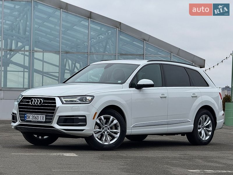 Внедорожник / Кроссовер Audi Q7 2017 в Киеве