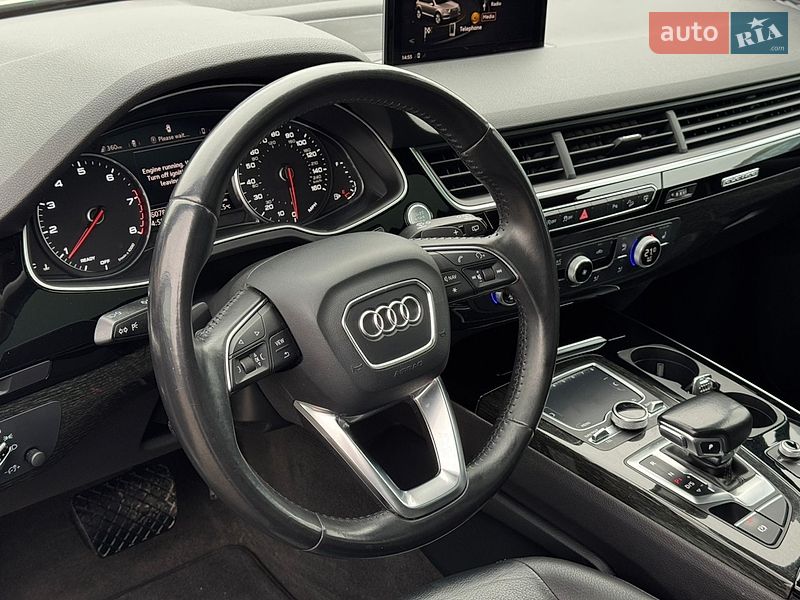 Внедорожник / Кроссовер Audi Q7 2017 в Киеве