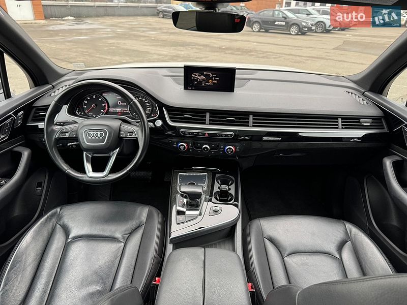 Внедорожник / Кроссовер Audi Q7 2017 в Киеве