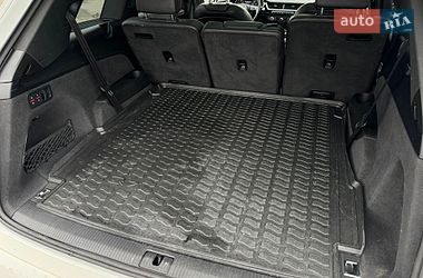 Внедорожник / Кроссовер Audi Q7 2017 в Киеве