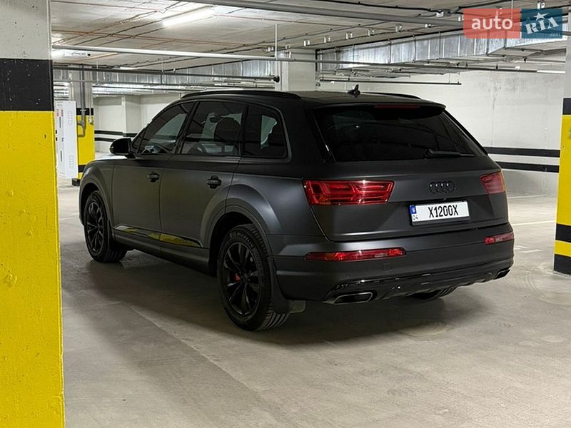 Позашляховик / Кросовер Audi Q7 2016 в Дніпрі