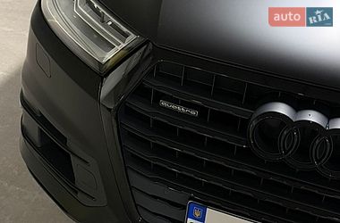 Позашляховик / Кросовер Audi Q7 2016 в Дніпрі