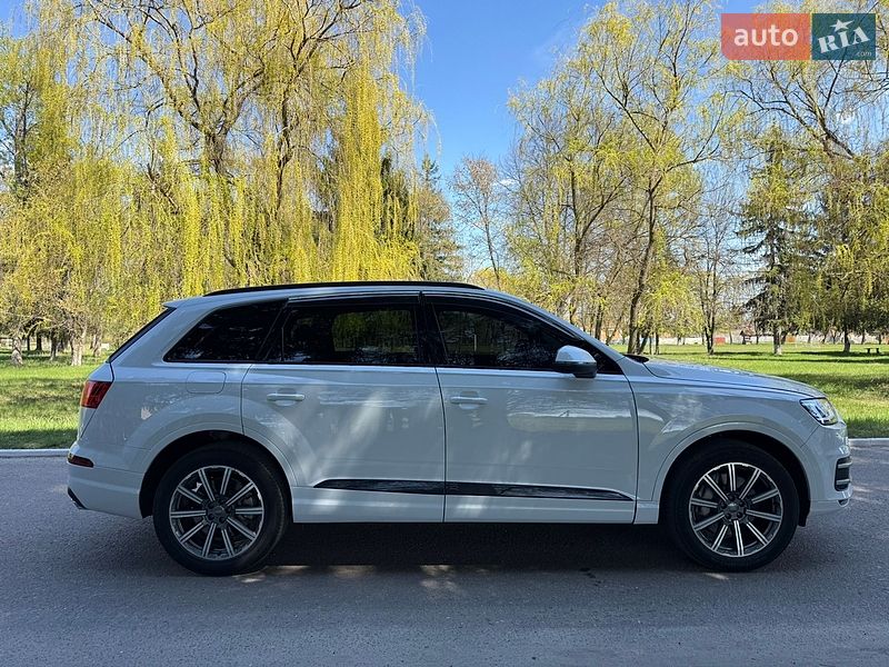 Внедорожник / Кроссовер Audi Q7 2018 в Киеве