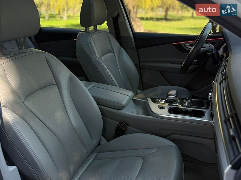Внедорожник / Кроссовер Audi Q7 2018 в Киеве