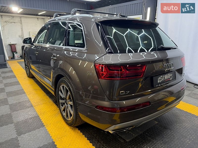 Внедорожник / Кроссовер Audi Q7 2016 в Киеве