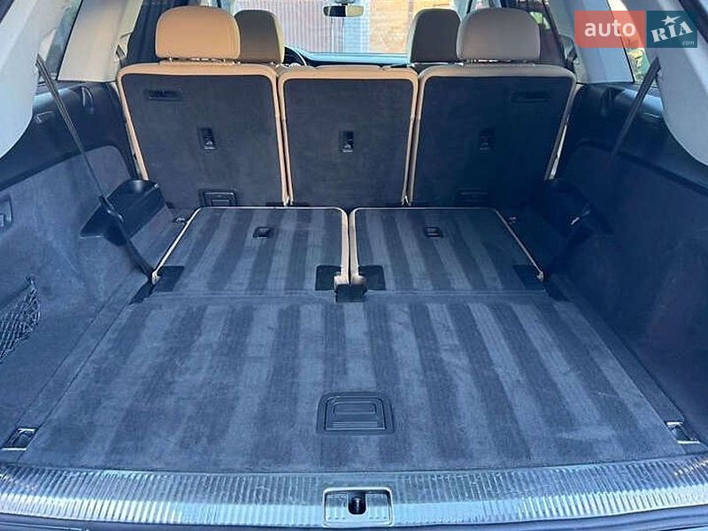 Позашляховик / Кросовер Audi Q7 2021 в Києві