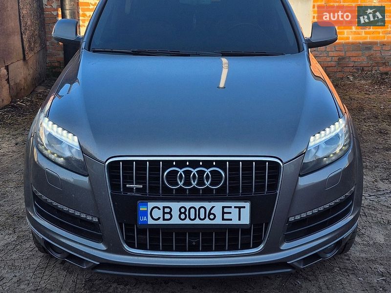 Внедорожник / Кроссовер Audi Q7 2013 в Славутиче