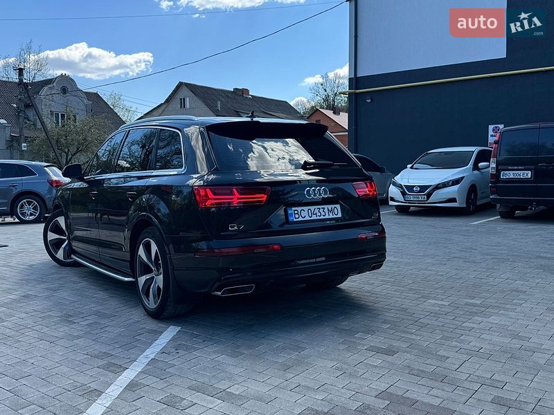 Внедорожник / Кроссовер Audi Q7 2016 в Кременце