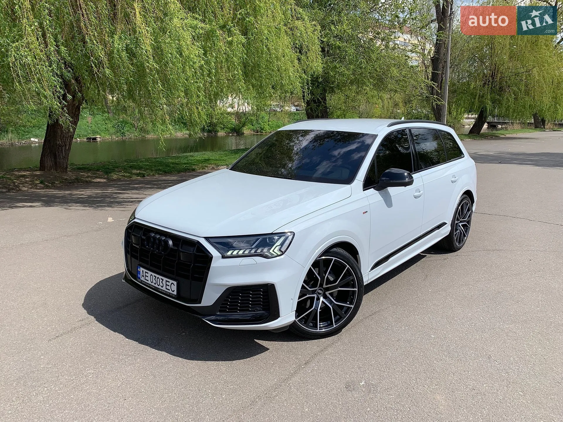 2020 Audi Q7 - мініатюра 16