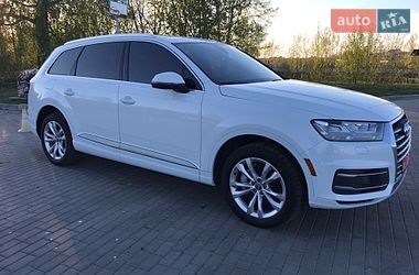 Внедорожник / Кроссовер Audi Q7 2017 в Сокале