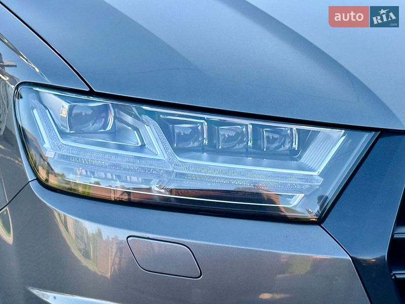 Позашляховик / Кросовер Audi Q7 2018 в Рівному