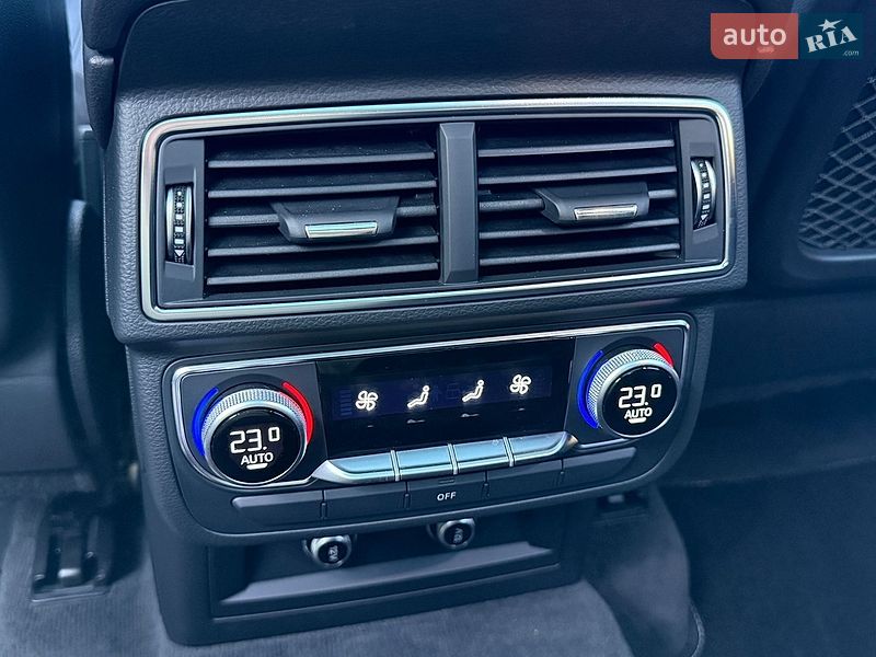 Позашляховик / Кросовер Audi Q7 2018 в Рівному
