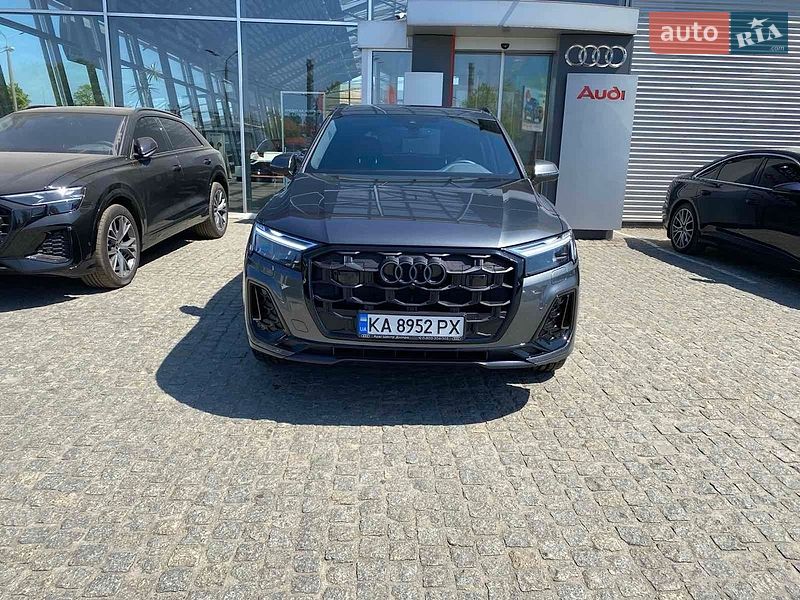 Позашляховик / Кросовер Audi Q7 2026 в Дніпрі