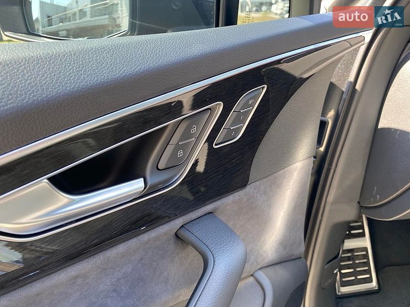 Позашляховик / Кросовер Audi Q7 2026 в Дніпрі