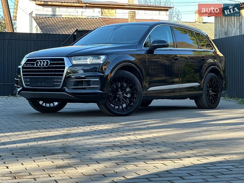 Внедорожник / Кроссовер Audi Q7 2017 в Сарнах