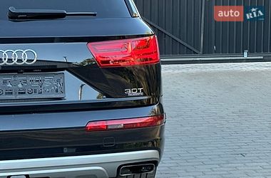 Внедорожник / Кроссовер Audi Q7 2017 в Сарнах
