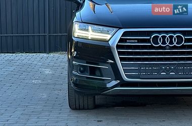 Внедорожник / Кроссовер Audi Q7 2017 в Сарнах