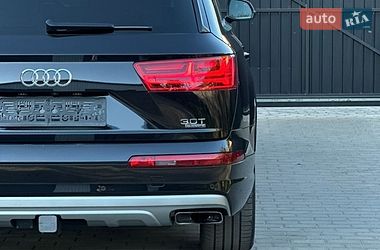 Внедорожник / Кроссовер Audi Q7 2017 в Сарнах
