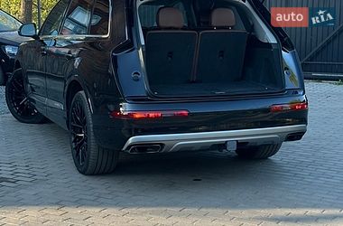 Внедорожник / Кроссовер Audi Q7 2017 в Сарнах