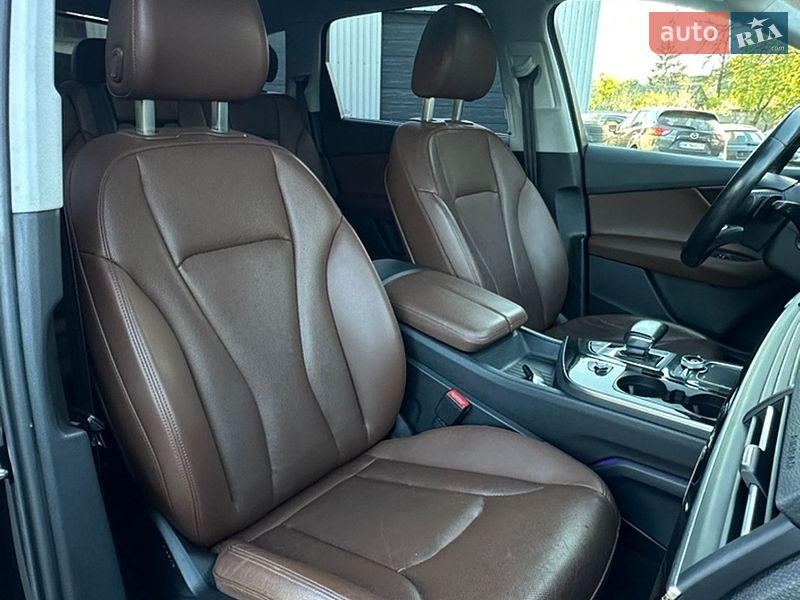 Внедорожник / Кроссовер Audi Q7 2017 в Сарнах