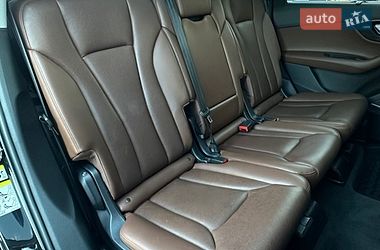 Внедорожник / Кроссовер Audi Q7 2017 в Сарнах