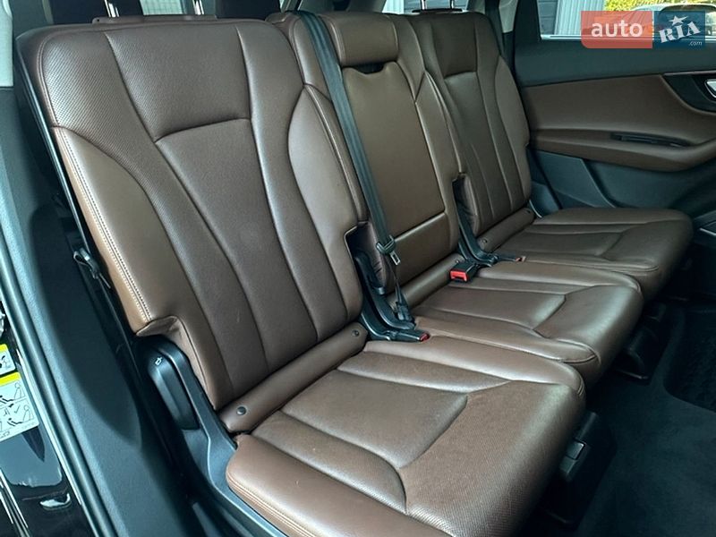 Внедорожник / Кроссовер Audi Q7 2017 в Сарнах