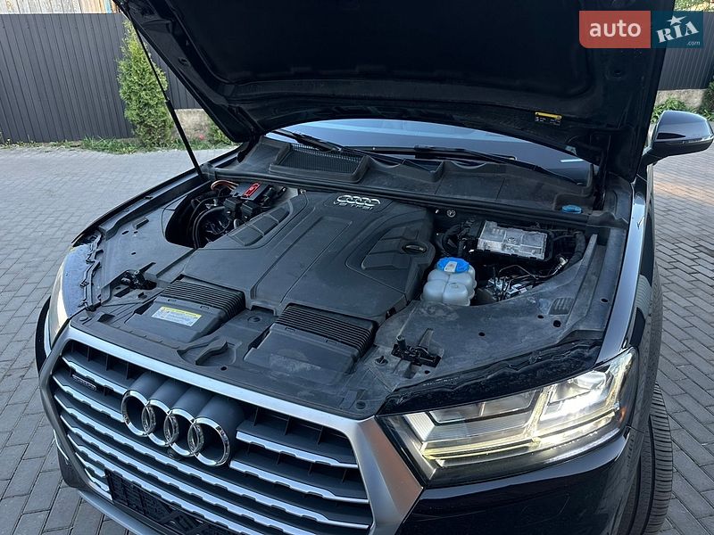 Внедорожник / Кроссовер Audi Q7 2017 в Сарнах