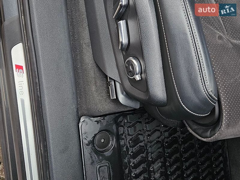 Внедорожник / Кроссовер Audi Q7 2016 в Каменец-Подольском