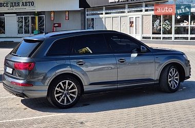 Внедорожник / Кроссовер Audi Q7 2016 в Каменец-Подольском