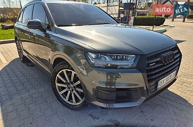 Внедорожник / Кроссовер Audi Q7 2016 в Каменец-Подольском
