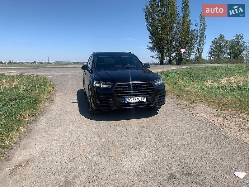 Позашляховик / Кросовер Audi Q7 2017 в Львові