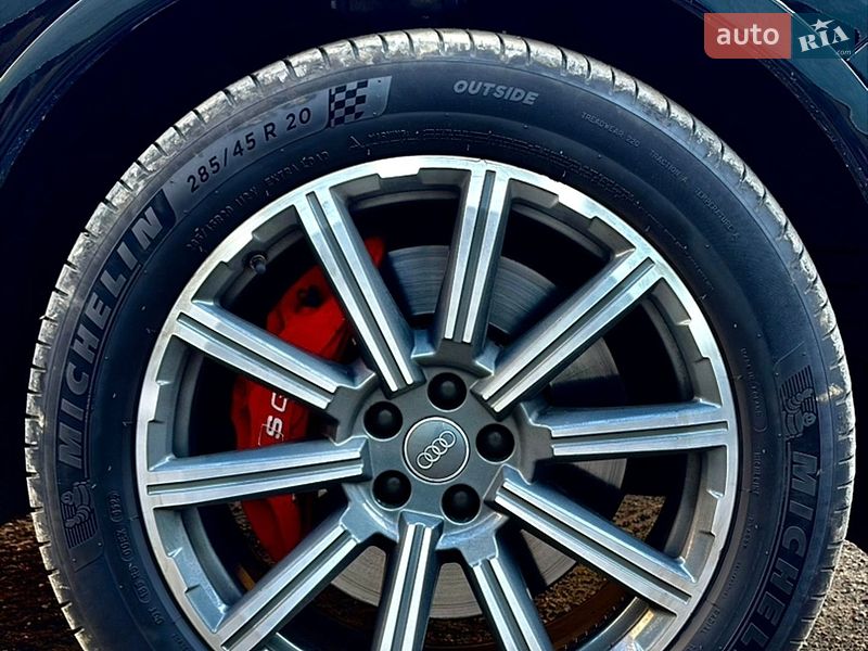 Внедорожник / Кроссовер Audi Q7 2018 в Луцке