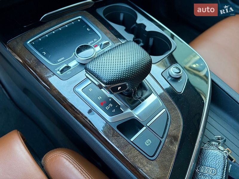 Внедорожник / Кроссовер Audi Q7 2018 в Луцке