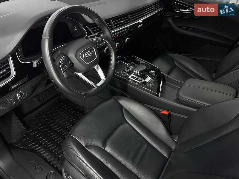 Внедорожник / Кроссовер Audi Q7 2018 в Каменском