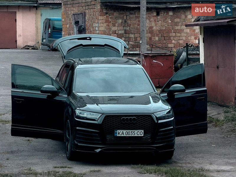 Внедорожник / Кроссовер Audi Q7 2018 в Киеве