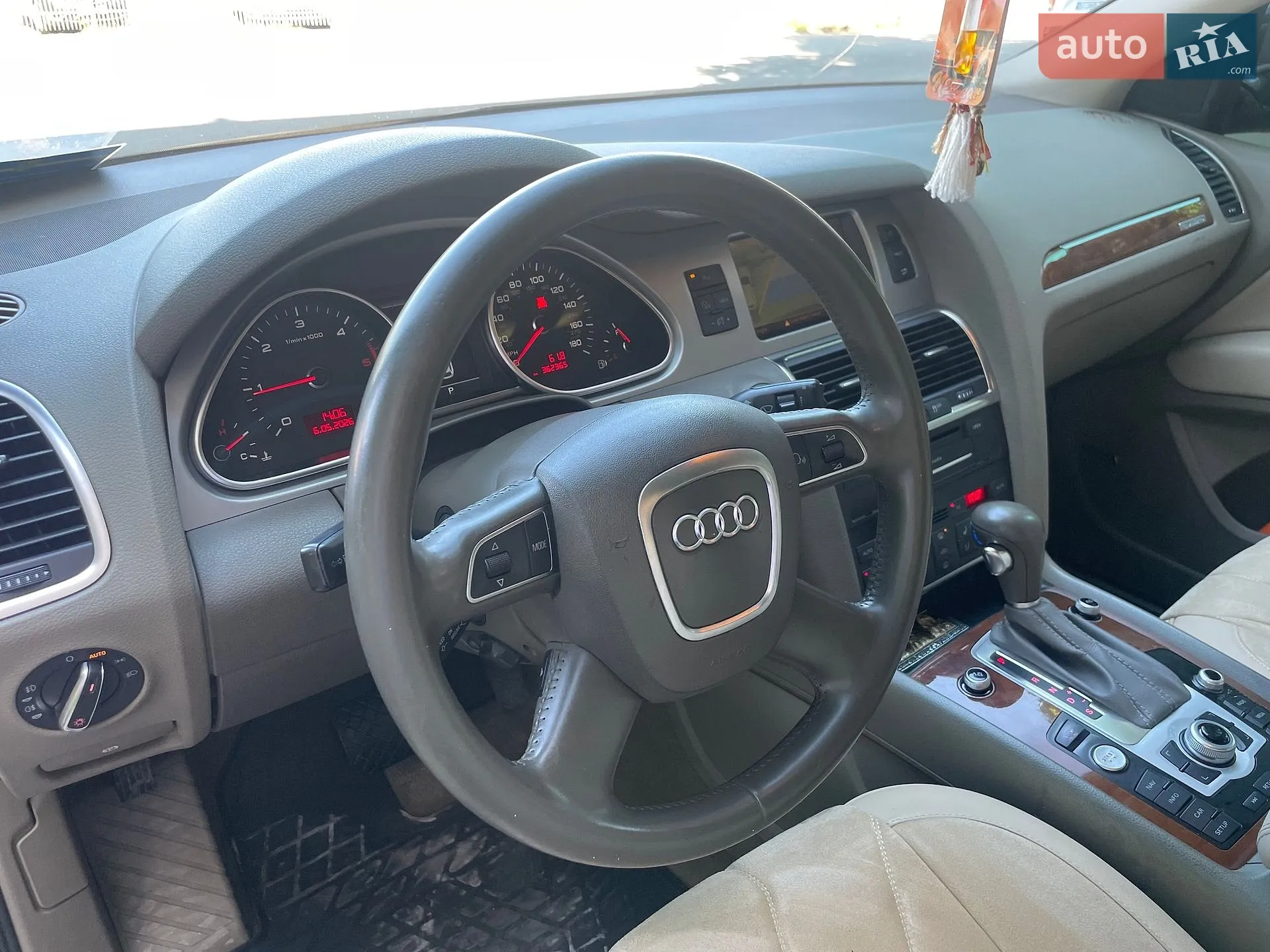 2010 Audi Q7 - мініатюра 10