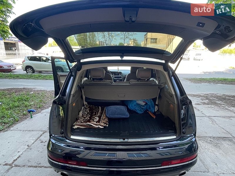 Внедорожник / Кроссовер Audi Q7 2010 в Киеве