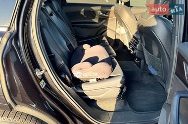 Внедорожник / Кроссовер Audi Q7 2017 в Ровно