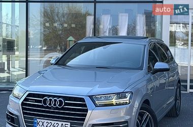 Внедорожник / Кроссовер Audi Q7 2017 в Харькове
